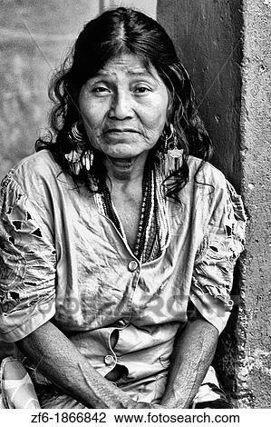 Goede Midden-amerika, columbia, inheems indiaan, vrouw, biroguera OD-83