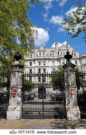 Middle Temple, Inns of the Court, Victoria Embankment, London, England View Large Photo Image Stock Photo - Middle Temple, Inns of the Court, Victoria Embankment, London, England. Fotosearch