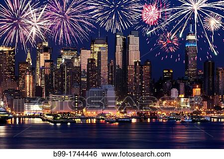 MIDTOWN SKYLINE HUDSON RIVER MANHATTAN NEW YORK CITY USA View Large Photo Image Stock Photograph - MIDTOWN SKYLINE HUDSON RIVER MANHATTAN NEW YORK CITY USA. Fotosearch