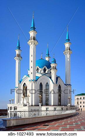 Stock Image - Modern Sharif mosque in Kazan Kremlin, Tatarstan, Russia. Fotosearch