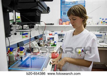 Molecular biology laboratory, Detection of pesticides in food (cereals) with the PCR technique. AZTI-Tecnalia. Technological Centre specialised in Marine and Food Research. Sukarrieta, Bizkaia, Euskadi. Spain. View Large Photo Image Stock Photograph - Molecular biology laboratory, Detection of pesticides in food (cereals) with the PCR technique. AZTI-Tecnalia. Technological Centre specialised in Marine and Food Research. Sukarrieta, Bizkaia, Euskadi. Spain.. Fotosearch