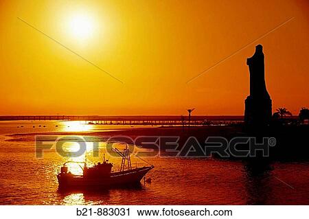 Monument to Christopher Columbus at sunset, Huelva, Andalusia, Spain View Large Photo Image Stock Image - Monument to Christopher Columbus at sunset, Huelva, Andalusia, Spain. Fotosearch