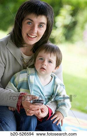 Picture - Mother and daughter. Gipuzkoa, Euskadi. Spain.. Fotosearch