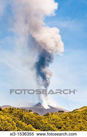 Stock Photography - Mount Etna erupting on 8th September 2011, Sicily, Italy. Fotosearch