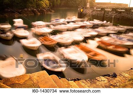 Mundaka Harbour, Biscay, Spain View Large Photo Image Picture - Mundaka Harbour, Biscay, Spain. Fotosearch