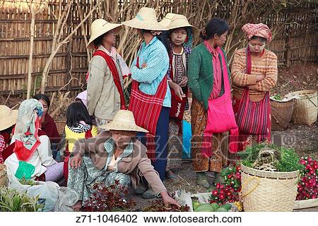 Stock Image - Myanmar, Burma, Kalaw, market, women, people,. Fotosearch