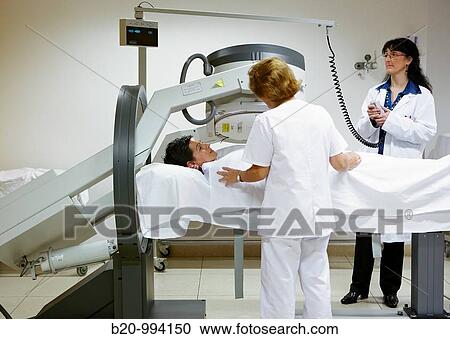 Stock Image - Myocardial perfusion gammagraphy, nuclear medicine. Hospital Policlinica Gipuzkoa, San Sebastian, Donostia, Euskadi, Spain. Fotosearch