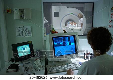 NMR (Nuclear Magnetic Resonance), medical imaging for diagnosis. Hospital Universitario Gran Canaria Doctor Negrin, Las Palmas de Gran Canaria. Canary Islands, Spain View Large Photo Image Stock Photography - NMR (Nuclear Magnetic Resonance), medical imaging for diagnosis. Hospital Universitario Gran Canaria Doctor Negrin, Las Palmas de Gran Canaria. Canary Islands, Spain. Fotosearch