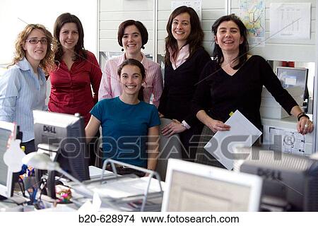 Picture - Office, biopharmaceutical lab, Grupo Genetrix, Madrid. Fotosearch