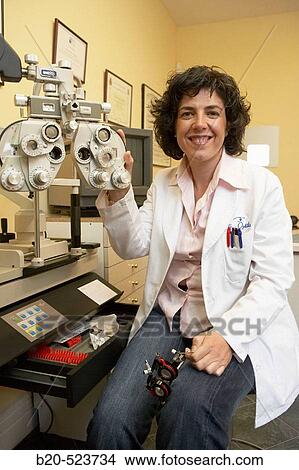 Picture - Optics. Elgoibar, Gipuzkoa, Euskadi. Spain.. Fotosearch