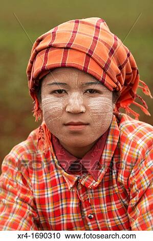 Pa-O tribe people during the trekking from Kalaw to Inle Lake, Kalaw, Shan State, Myanmar, Burma, Asia View Large Photo Image Stock Image - Pa-O tribe people during the trekking from Kalaw to Inle Lake, Kalaw, Shan State, Myanmar, Burma, Asia. Fotosearch