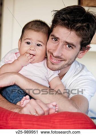 Padre e hija View Large Photo Image Stock Image - Padre e hija. Fotosearch