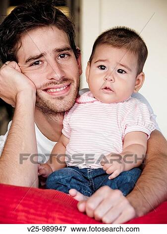 Padre e hija View Large Photo Image Stock Photo - Padre e hija. Fotosearch