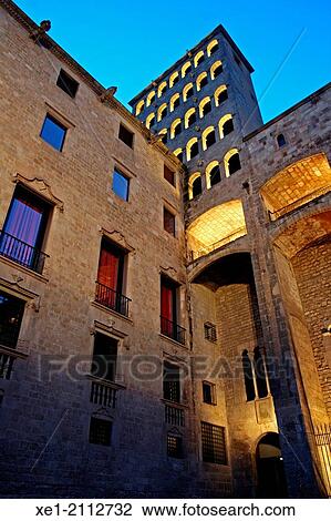 Palau del Lloctinent, Salo del Tinell, Pla? a del Rei, gothic Quarter, Barcelona, Catalonia, Spain View Large Photo Image Stock Image - Palau del Lloctinent, Salo del Tinell, Pla? a del Rei, gothic Quarter, Barcelona, Catalonia, Spain. Fotosearch