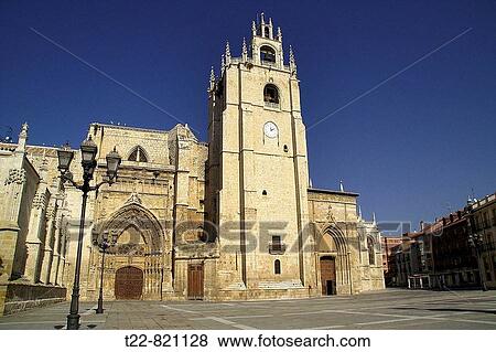 Palencia. (Espaa). Fachada de la Catedral de San Antol? n en la ciudad de Palencia. View Large Photo Image Stock Photo - Palencia. (Espaa). Fachada de la Catedral de San Antol? n en la ciudad de Palencia.. Fotosearch