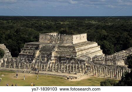 Stock Image - Panoramic view of the Temple of the Warriors, Templo de los Guerreros, in Chichen Itza a Maya archeological site, YucatBn Peninsula, Mexico, Central America. Fotosearch