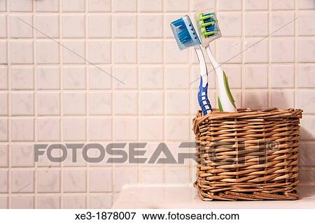 Stock Photo - Pareja de cepillos. Fotosearch
