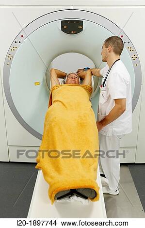 PET-CT Siemens Biograph, Combined apparatus for positron emission tomography PET and X-ray computer tomography CT, Nuclear medicine, Onkologikoa Hospital, Oncology Institute View Large Photo Image Picture - PET-CT Siemens Biograph, Combined apparatus for positron emission tomography PET and X-ray computer tomography CT, Nuclear medicine, Onkologikoa Hospital, Oncology Institute. Fotosearch