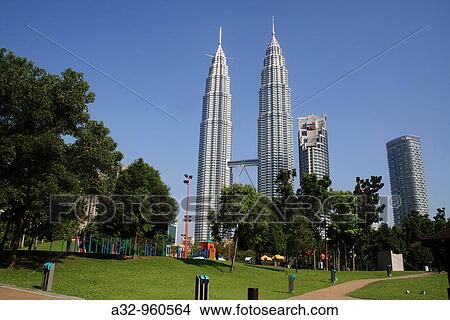 Petronas Twin Towers, Kuala Lumpur, Malaysia View Large Photo Image Picture - Petronas Twin Towers, Kuala Lumpur, Malaysia. Fotosearch