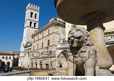 Piazza del Comune, Assisi, Perugia, Umbria, Italy View Large Photo Image Stock Image - Piazza del Comune, Assisi, Perugia, Umbria, Italy. Fotosearch