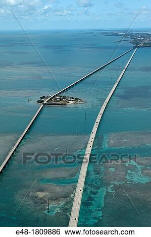 Stock Photograph - PIGEON KEY SEVEN MILE BRIDGE MONROE COUNTY FLORIDA USA. Fotosearch