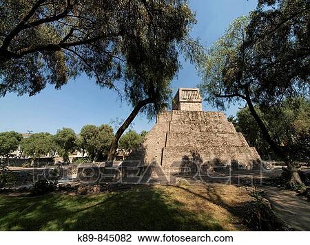 PirBmide de Acatitla, Ciudad de Mexico View Large Photo Image Stock Image - PirBmide de Acatitla, Ciudad de Mexico. Fotosearch