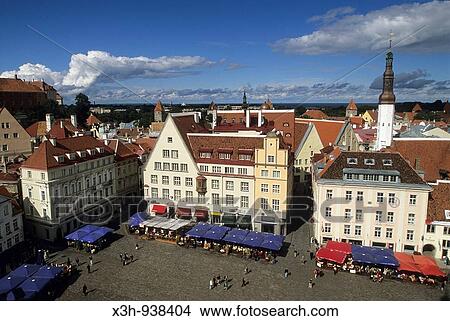 place de l? hotel de ville, Tallinn, Estonie, pays balte, europe du nord View Large Photo Image Picture - place de l? hotel de ville, Tallinn, Estonie, pays balte, europe du nord. Fotosearch