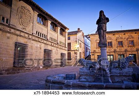 Stock Image - Plaza del Populo o de los leones, Baeza Ja? n province, Andalusia, Spain. Fotosearch