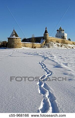 Ploskaya flat Tower, Kutekroma Tower and Holy Trinity Cathedral (1699) by Velikaya River, Kremlin, Pskov, Russia View Large Photo Image Stock Photograph - Ploskaya flat Tower, Kutekroma Tower and Holy Trinity Cathedral (1699) by Velikaya River, Kremlin, Pskov, Russia. Fotosearch