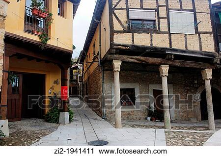 Popular architecture. Cuacos de Yuste, CBceres, Spain View Large Photo Image Stock Image - Popular architecture. Cuacos de Yuste, CBceres, Spain. Fotosearch