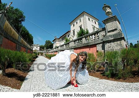 Posing in the park Quinceaera Vizcaya in Miami, Florida, USA View Large Photo Image Stock Image - Posing in the park Quinceaera Vizcaya in Miami, Florida, USA. Fotosearch