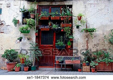 Picture - pots, housing, La Ribera district, Barcelona, Catalonia, Spain. Fotosearch