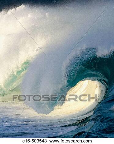 Stock Image - Powerful ocean wave, Waimea, Oahu. Hawaii, USA. Fotosearch