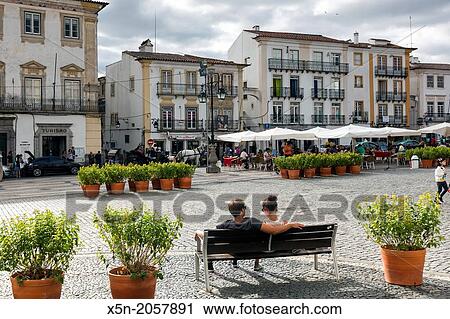 Praca do Giraldo, Evora, Alentejo, Portugal, Europe. View Large Photo Image Stock Image - Praca do Giraldo, Evora, Alentejo, Portugal, Europe.. Fotosearch