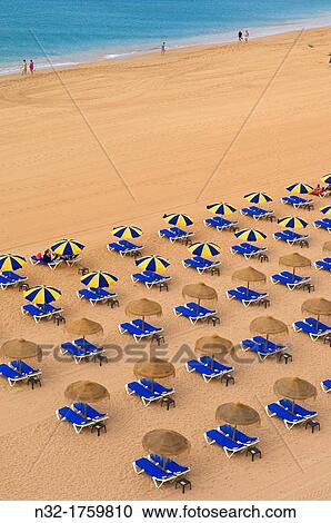 Praia Dos Pescadores, Albufeira, Algarve, Portugal, Europe View Large Photo Image Stock Image - Praia Dos Pescadores, Albufeira, Algarve, Portugal, Europe. Fotosearch