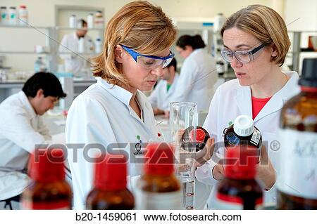 Preparing solution samples for column chromatography, synthesis lab, research laboratory, IkerChem research lab, design and synthesis of new chemical entities with therapeutic applications in oncology View Large Photo Image Stock Image - Preparing solution samples for column chromatography, synthesis lab, research laboratory, IkerChem research lab, design and synthesis of new chemical entities with therapeutic applications in oncology. Fotosearch
