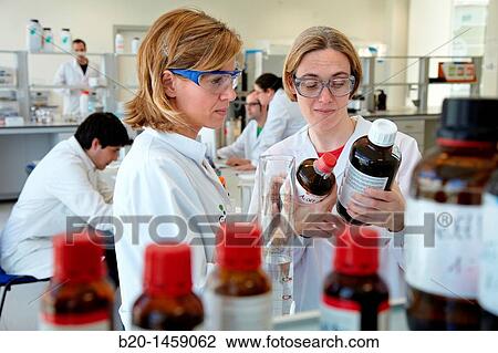 Preparing solution samples for column chromatography, synthesis lab, research laboratory, IkerChem research lab, design and synthesis of new chemical entities with therapeutic applications in oncology View Large Photo Image Stock Image - Preparing solution samples for column chromatography, synthesis lab, research laboratory, IkerChem research lab, design and synthesis of new chemical entities with therapeutic applications in oncology. Fotosearch
