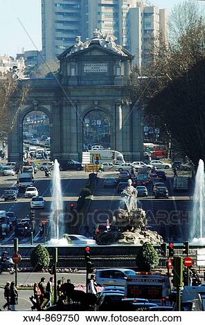 Puerta de AlcalB, Madrid, Spain View Large Photo Image Stock Image - Puerta de AlcalB, Madrid, Spain. Fotosearch