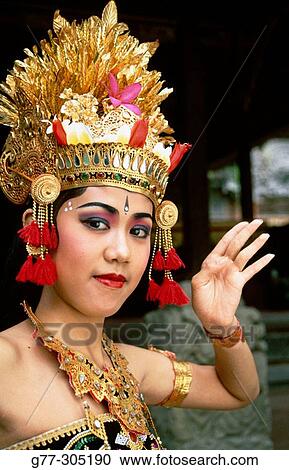 Stock Image - Ramaya Dance. Balinese dancers from Ubud, Indonesia. Fotosearch
