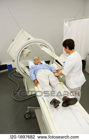 renal scintigraphy, Scintigraphy is a form of diagnostic test used in nuclear medicine, wherein radioisotopes are taken internally, and the emitted radiation is captured by external detectors gamma cameras to form two-dimensional images View Large Photo Image Stock Image - renal scintigraphy, Scintigraphy is a form of diagnostic test used in nuclear medicine, wherein radioisotopes are taken internally, and the emitted radiation is captured by external detectors gamma cameras to form two-dimensional images. Fotosearch