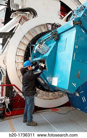 Stock Image - Replacing Grismas in OSIRIS, The Gran Telescopio CANARIAS GTC, Roque de los Muchachos Observatory, La Palma, Canary Islands, Spain. Fotosearch