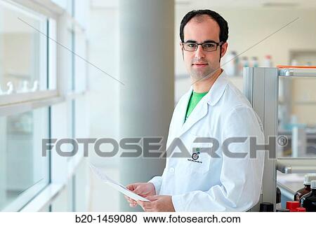 Researcher, synthesis lab, research laboratory, IkerChem research lab, design and synthesis of new chemical entities with therapeutic applications in oncology, discovery and development of novel drugs for the treatment of cancer View Large Photo Image Stock Image - Researcher, synthesis lab, research laboratory, IkerChem research lab, design and synthesis of new chemical entities with therapeutic applications in oncology, discovery and development of novel drugs for the treatment of cancer. Fotosearch