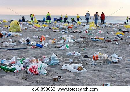 Restos de Basura, Amanecer el d? a de San Juan en la Playa de Las Arenas de Valencia, 24 Junio de 2009. Valencia, Spain View Large Photo Image Stock Image - Restos de Basura, Amanecer el d? a de San Juan en la Playa de Las Arenas de Valencia, 24 Junio de 2009. Valencia, Spain. Fotosearch