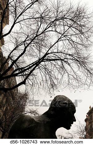 Stock Image - Rodin's sculpture, Rambla de Catalunya, Barcelona, Spain. Fotosearch