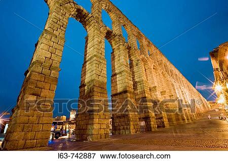 Roman Aqueduct at night, Segovia. Castilla-Leon, Spain View Large Photo Image Stock Photo - Roman Aqueduct at night, Segovia. Castilla-Leon, Spain. Fotosearch