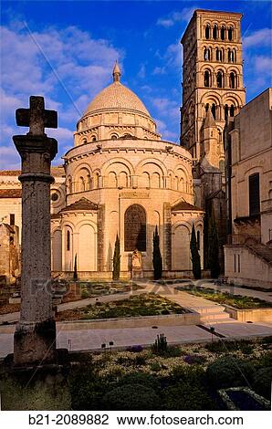 Stock Image - Romanesque Saint-Pierre cathedral, Angoul? me, Charente, Poitou-Charentes, France. Fotosearch