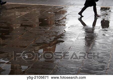 Rome Italy 22nd Jan 2014 Heavy rain by the Colosseum in Rome Italy View Large Photo Image Stock Image - Rome Italy 22nd Jan 2014 Heavy rain by the Colosseum in Rome Italy. Fotosearch