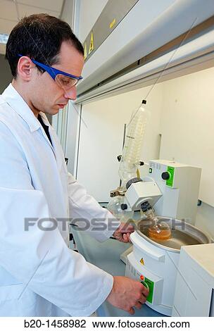 Stock Image - Rotavapor, Synthesis Laboratory, IkerChem research lab, design and synthesis of new chemical entities with therapeutic applications in oncology, discovery and development of novel drugs for the treatment of cancer. Fotosearch