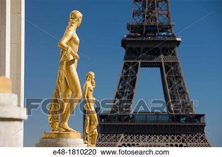 ROW OF GILDED STATUES PLACE DU TROCADERO PALAIS DE CHAILLOT EIFFEL TOWER PARIS FRANCE View Large Photo Image Stock Image - ROW OF GILDED STATUES PLACE DU TROCADERO PALAIS DE CHAILLOT EIFFEL TOWER PARIS FRANCE. Fotosearch