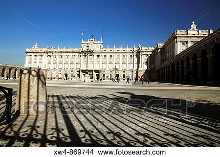 Royal Palace, Madrid, Spain View Large Photo Image Picture - Royal Palace, Madrid, Spain. Fotosearch